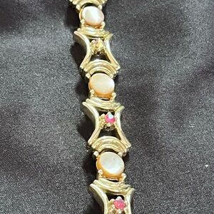 Vintage Tara Fifth Avenue AB rhinestone and mother of pearl necklace